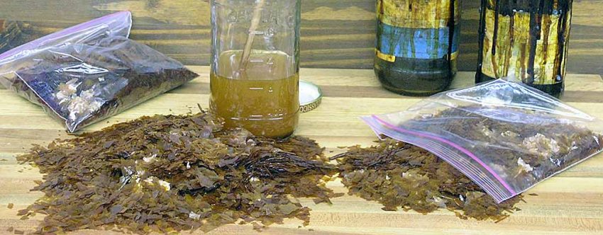 Mixing shellac flakes and alcohol